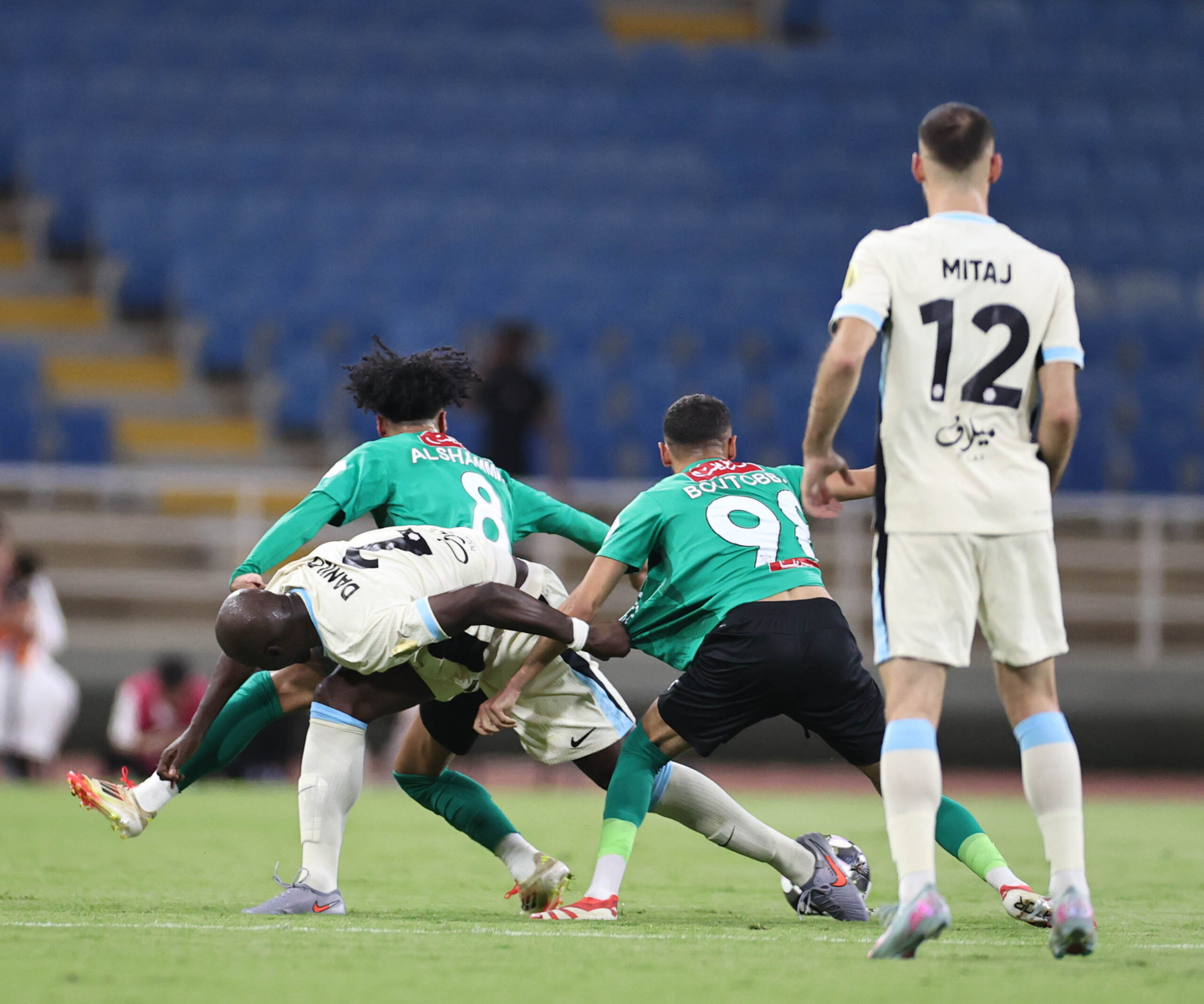 عاجل الاتحاد يفوز على النجمة بشق الأنفس بصاروخية كانتي