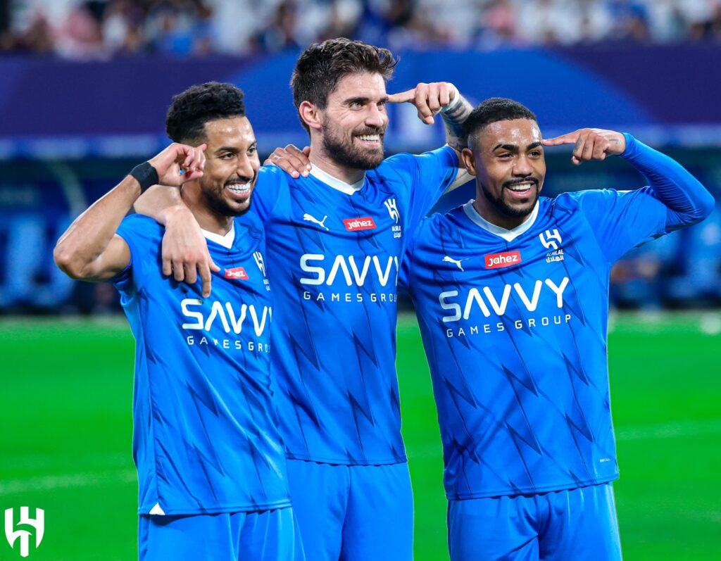 مانشستر يونايتد يخطط للتعاقد مع نجم الهلال